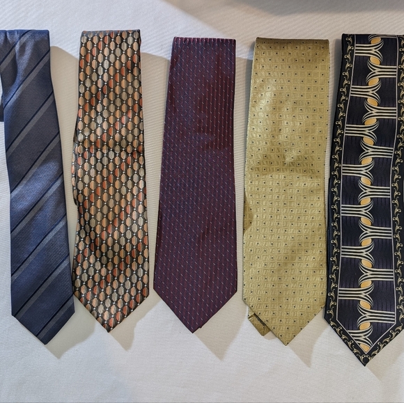 Bundle of 5 Ties Different Brands - Picture 1 of 7
